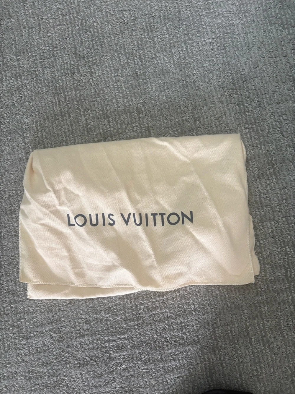 Louis Vuitton Boarding Messenger bag